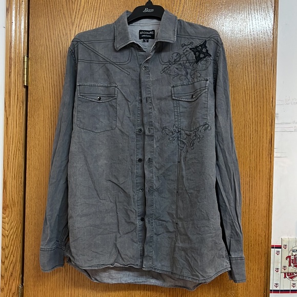 Men’s gray button up shirt - Picture 3 of 6